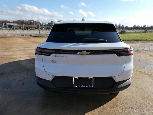 2026 Chevrolet Equinox EV LT 1