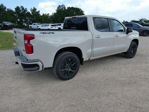 White Sands 2026 Chevrolet Silverado 1500 RST