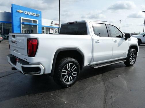 Summit White 2021 GMC Sierra 1500 AT4