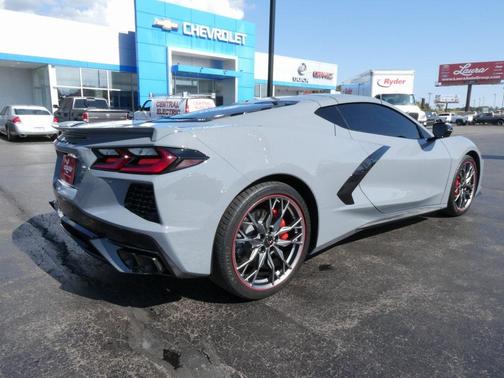 2025 Chevrolet Corvette Stingray w/1LT