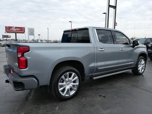 Sterling Gray Metallic 2024 Chevrolet Silverado 1500 High Country