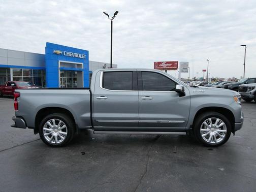 Sterling Gray Metallic 2024 Chevrolet Silverado 1500 High Country