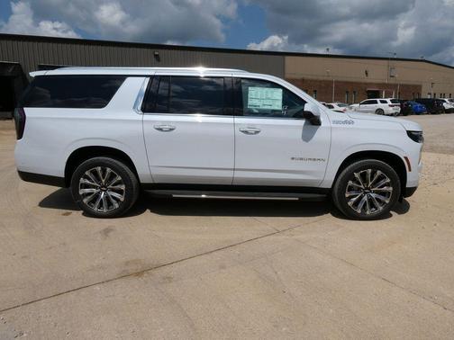 Polar White Tricoat 2026 Chevrolet Suburban High Country, 4WD