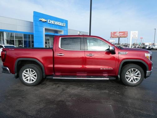 2021 GMC Sierra 1500 SLT