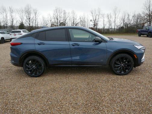 Ocean Blue Metallic 2026 Buick Envista Sport Touring