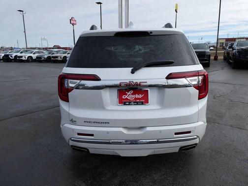 2020 GMC Acadia Denali