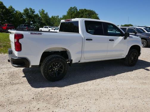 Summit White 2026 Chevrolet Silverado 1500 LT Trail Boss