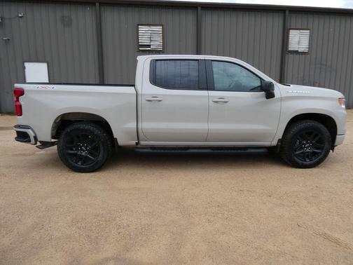 White Sand 2026 Chevrolet Silverado 1500 RST