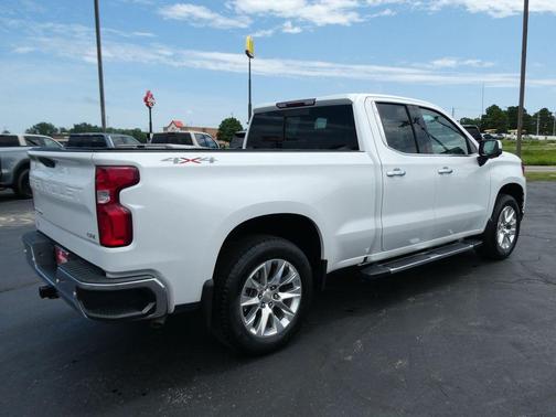 Iridescent Pearl Tricoat 2019 Chevrolet Silverado 1500 LTZ