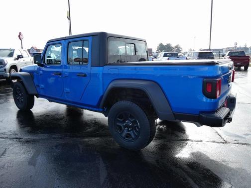 2023 Jeep Gladiator Sport