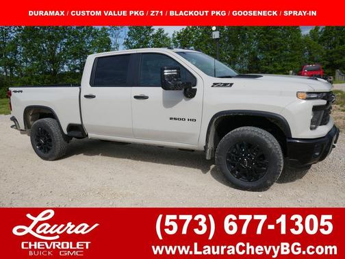 White Sand 2026 Chevrolet Silverado 2500 Custom