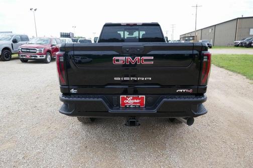 2025 GMC Sierra 3500 AT4