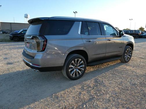 Sterling Gray Metallic 2027 Chevrolet Tahoe High Country