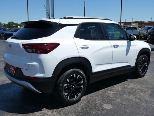 Summit White 2023 Chevrolet Trailblazer LT