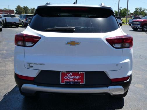 Summit White 2023 Chevrolet Trailblazer LT
