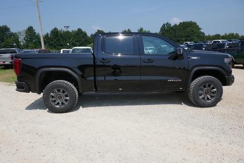 2025 GMC Sierra 1500 AT4X
