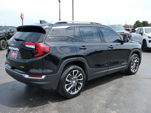 Ebony Twilight Metallic 2022 GMC Terrain SLT