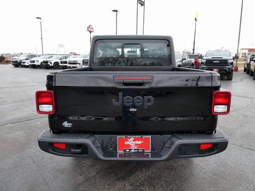 2023 Jeep Gladiator Sport