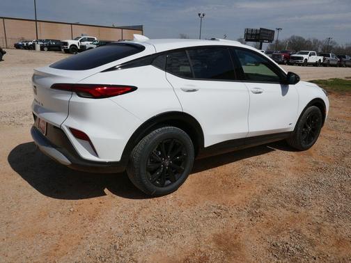 Summit White 2026 Buick Envista Sport Touring