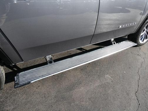 2023 Jeep Wagoneer L Series III