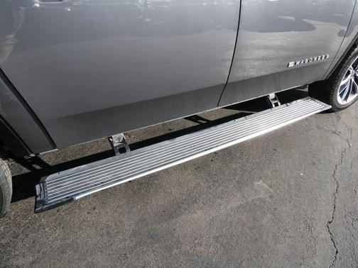 2023 Jeep Wagoneer L Series III