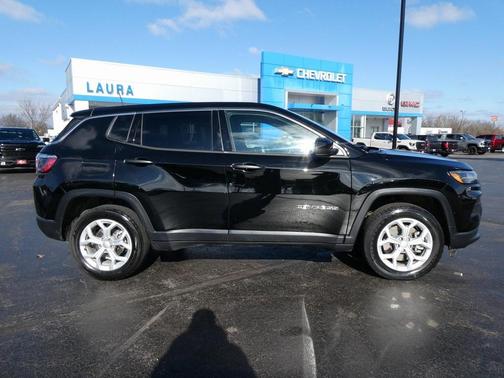 2024 Jeep Compass Sport