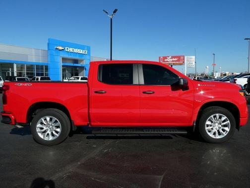 2025 Chevrolet Silverado 1500 Custom