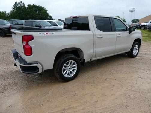White Sand 2026 Chevrolet Silverado 1500 RST