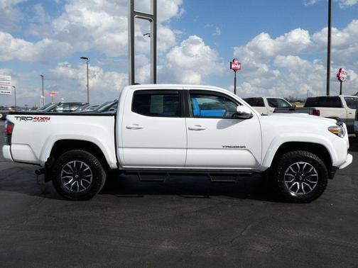 2022 Toyota Tacoma TRD Sport