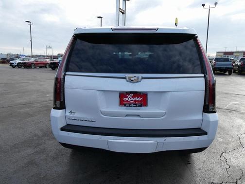 2019 Cadillac Escalade Luxury