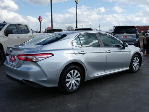 2018 Toyota Camry Hybrid LE