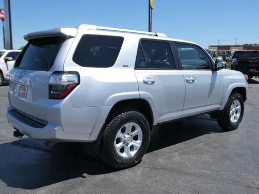 Classic Silver Metallic 2015 Toyota 4Runner SR5 Premium