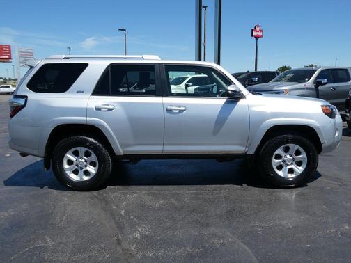 Classic Silver Metallic 2015 Toyota 4Runner SR5 Premium