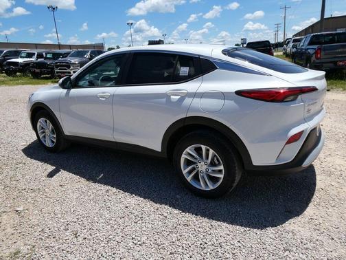 Summit White 2026 Buick Envista Preferred