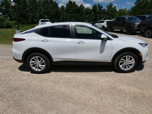 Summit White 2026 Buick Envista Preferred