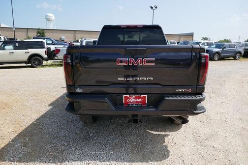 2025 GMC Sierra 2500 AT4