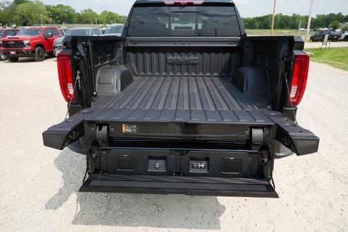 2025 GMC Sierra 1500 AT4X