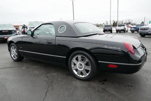2004 Ford Thunderbird