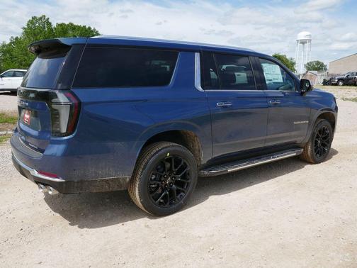 Lakeshore Blue Metallic 2026 Chevrolet Suburban Premier