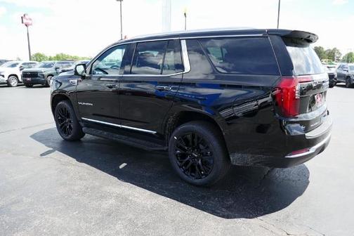 2025 GMC Yukon Elevation