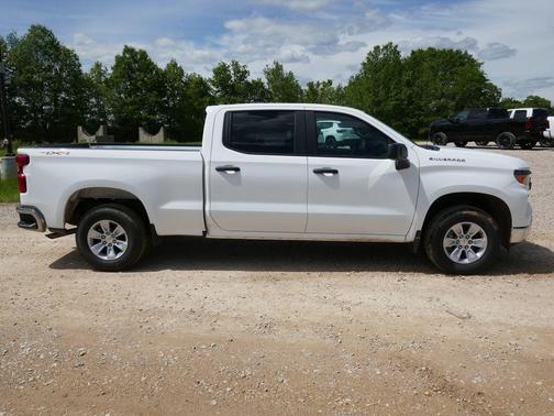 Summit White 2026 Chevrolet Silverado 1500 WT