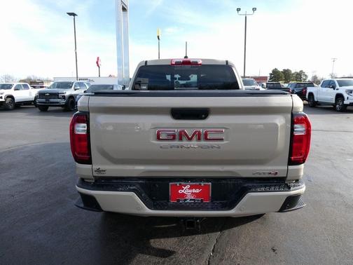 2024 GMC Canyon AT4