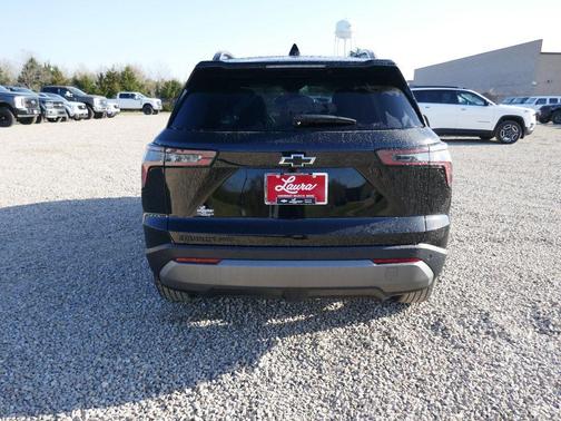 Mosaic Black Metallic 2026 Chevrolet Equinox LT