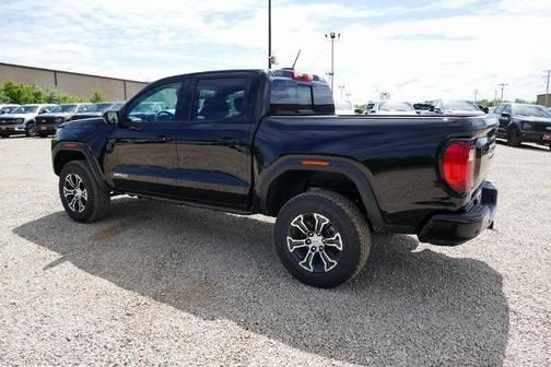 2025 GMC Canyon AT4