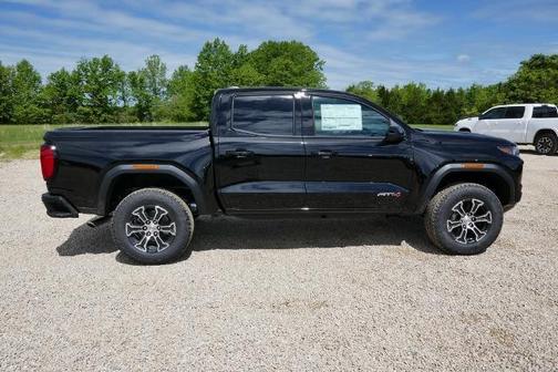 2025 GMC Canyon AT4