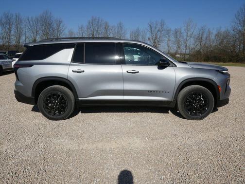 Sterling Gray Metallic 2026 Chevrolet Traverse LT
