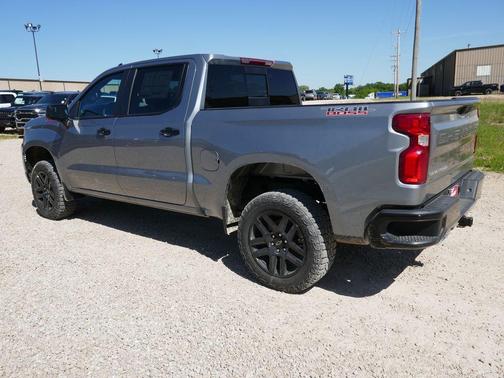 Sterling Gray Metallic 2026 Chevrolet Silverado 1500 LT Trail Boss