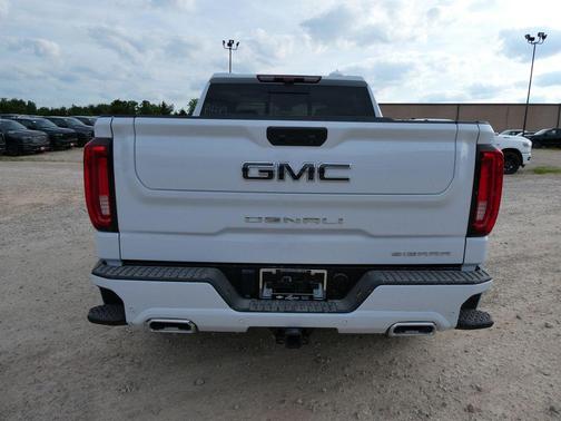 Glacier White 2026 GMC Sierra 1500 Denali Ultimate