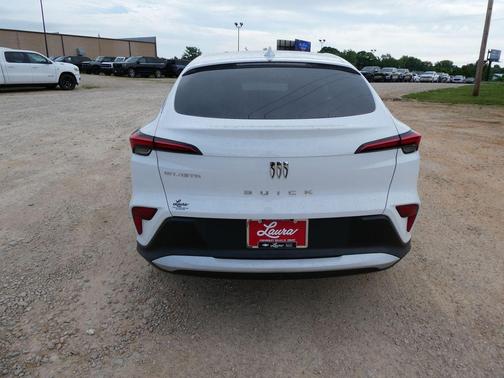 Summit White 2026 Buick Envista Preferred