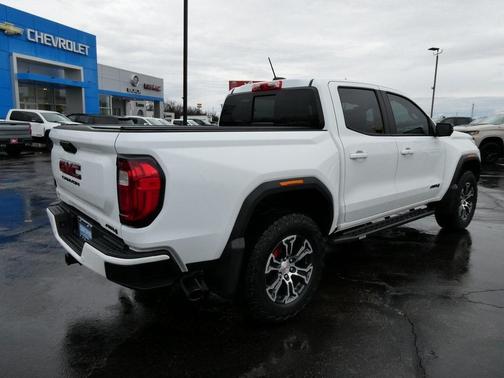 2023 GMC Canyon AT4